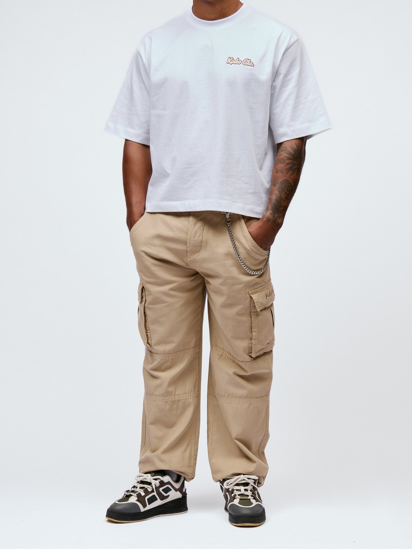 Kodo Clo. Utility Cargo Trousers with Chain - Beige