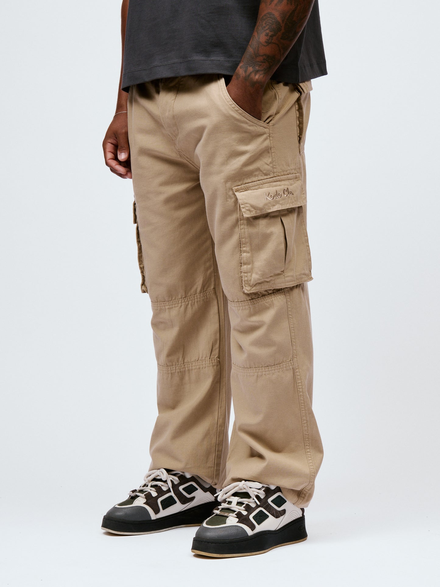 Kodo Clo. Utility Cargo Trousers - Beige
