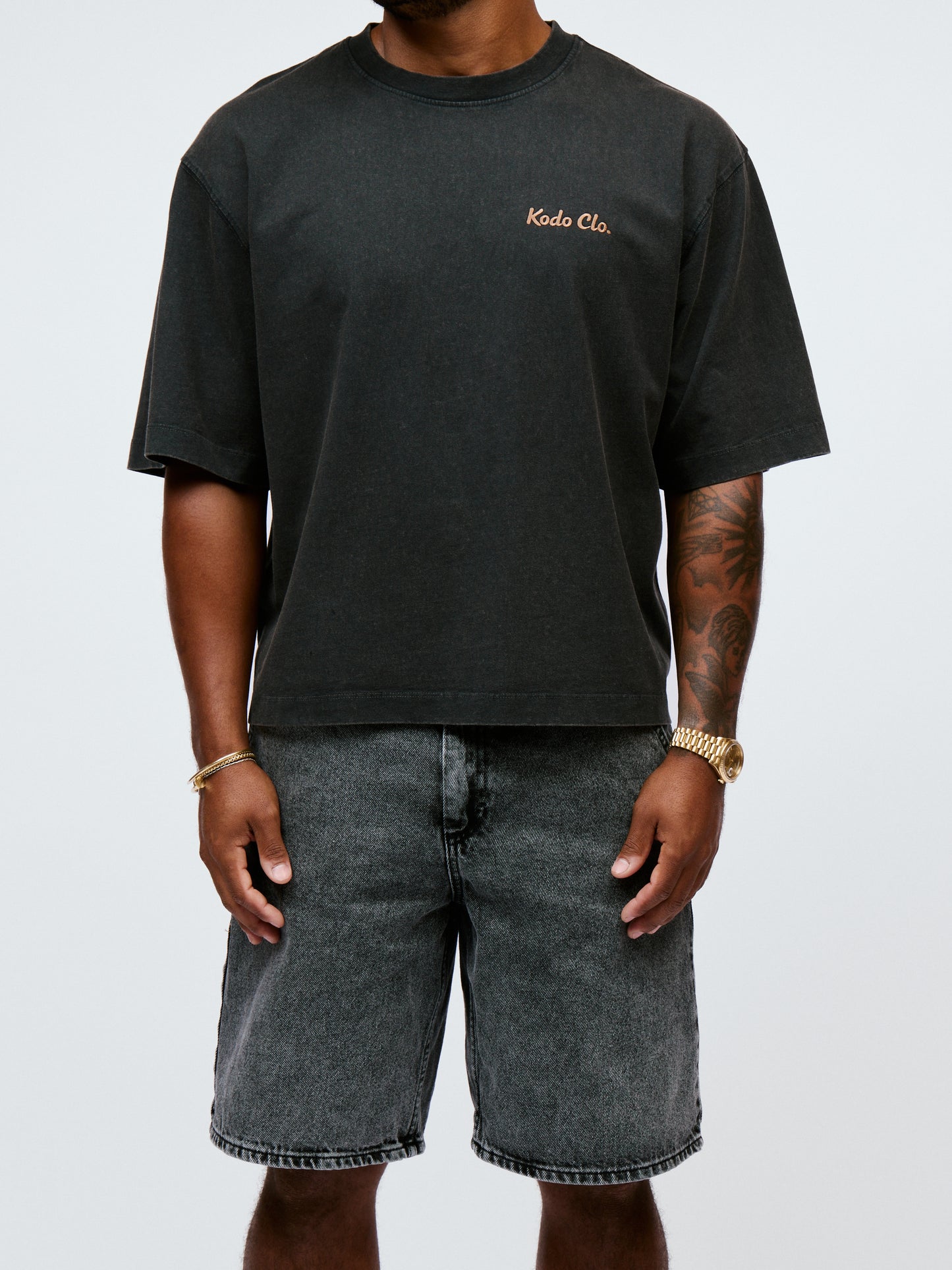 Kodo Clo. Trust None Boxy Cropped T-Shirt