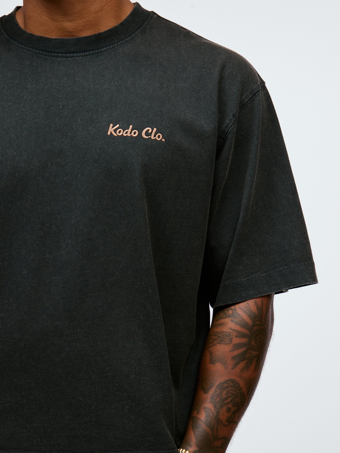 Kodo Clo. Trust None Boxy Cropped T-Shirt